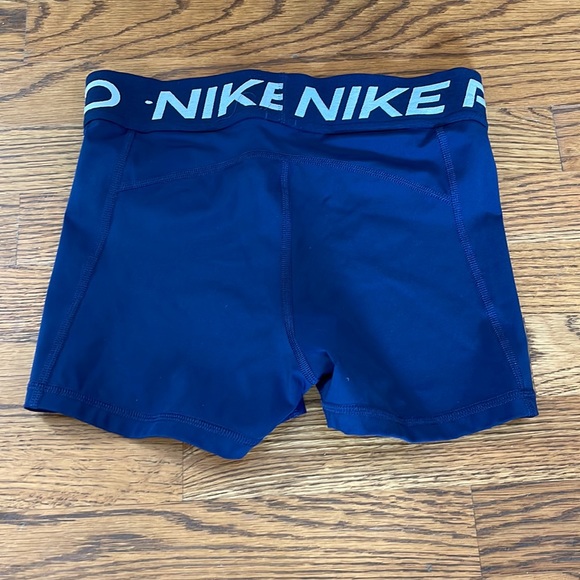 Nike pro Drifit 3" compression short - Picture 2 of 2